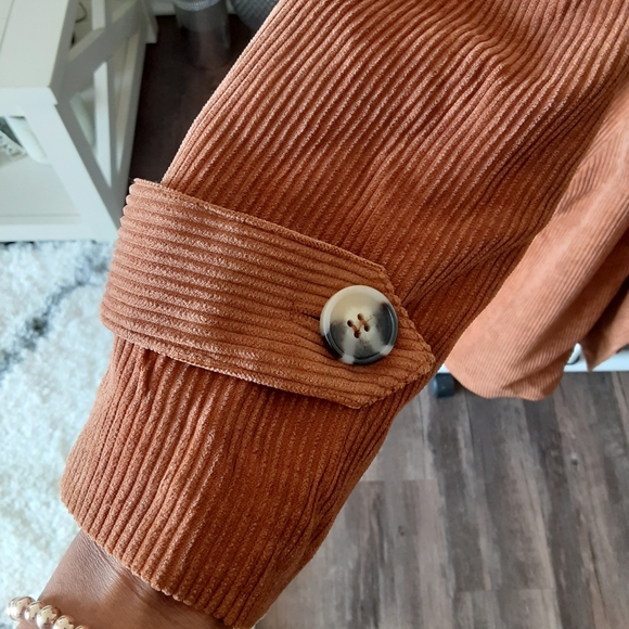 Brown Corduroy Pocketed Lapel Coat Size Small - Picture 10 of 10